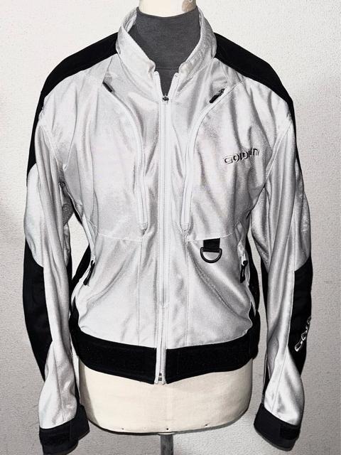 GOLDWIN プロテクター 付 メッシュ バイク ライディング ジャケット M 定価3万円程 ライダース ツーリング バイカー < 自動車/バイク GOLDWIN プロテクター 付 メッシュ バイク ライディング ジャケット M 定価3万円程 ライダース ツーリング バイカー < 自動車/バイク