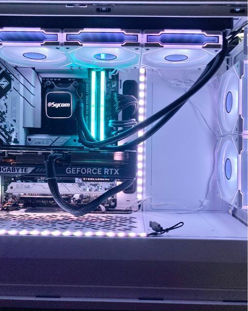 Ryzen9 7950X3D RTX5070   PC{/Ӌ@ 