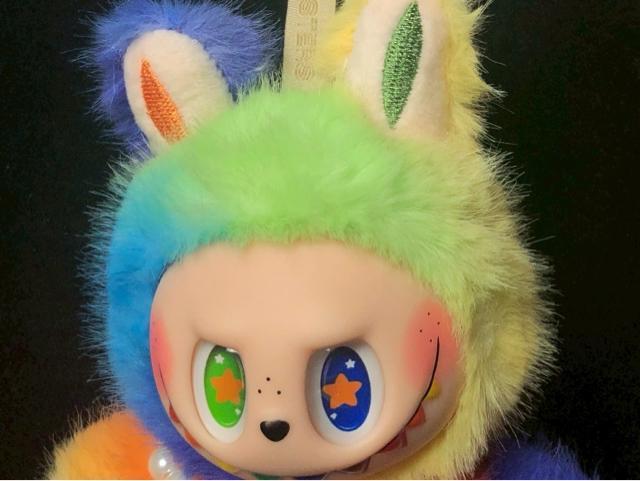【激レア】POPMART Labubu ラブブ ザ・モンスターズ ぬいぐるみ レインボー パールネックレス付 即決可能 即日発 < おもちゃ 【激レア】POPMART Labubu ラブブ ザ・モンスターズ ぬいぐるみ レインボー パールネックレス付 即決可能 即日発 < おもちゃの