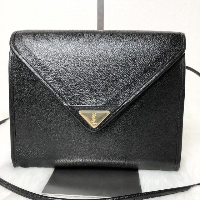 【美品】YSL サンローラン ショルダーバッグ クロスボディ カサンドラ 三角プレート トライアングルプレート ブラック レザー < ブランド 【美品】YSL サンローラン ショルダーバッグ クロスボディ カサンドラ 三角プレート トライアングルプレート ブラック レザー < ブランドの