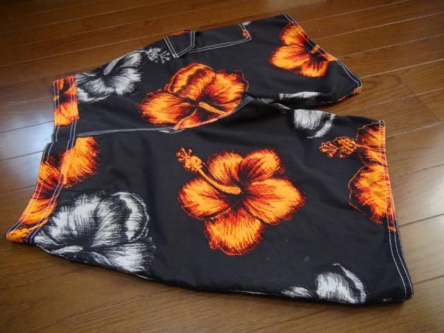 花柄の海パン(M)!。 < レジャー/スポーツ  花柄の海パン(M)!。 < レジャー/スポーツの