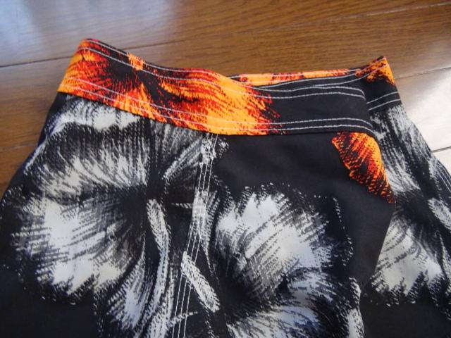 花柄の海パン(M)!。 < レジャー/スポーツ  花柄の海パン(M)!。 < レジャー/スポーツの