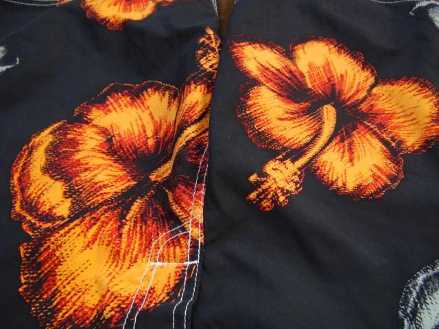 花柄の海パン(M)!。 < レジャー/スポーツ  花柄の海パン(M)!。 < レジャー/スポーツの