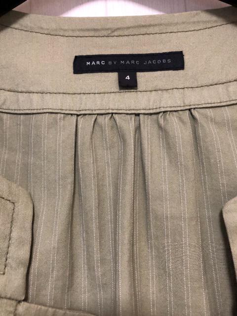 未使用に近い極美品マークバイマークジェイコブス MARC ノーカラー ジャケットアウター高級グリーンショート丈脚長効果抜群 < 女性ファッション  未使用に近い極美品マークバイマークジェイコブス MARC ノーカラー ジャケットアウター高級グリーンショート丈脚長効果抜群 < 女性ファッションの