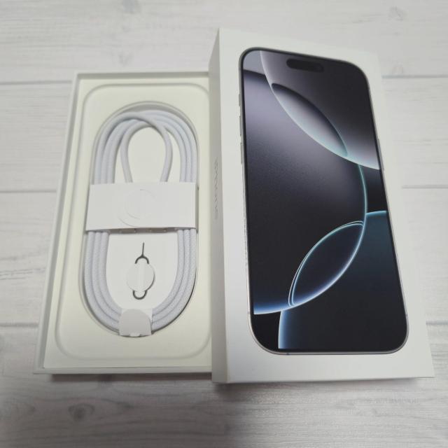 iPhone 16 Pro 256GB zCg`^jE