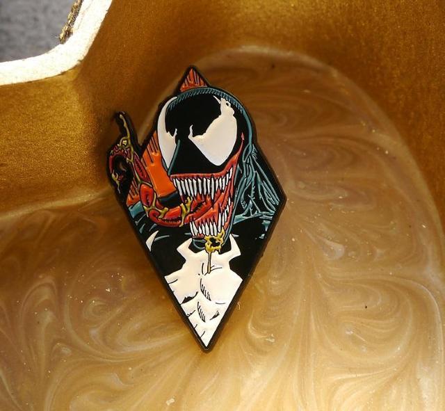 新品 ヴェノム ピンブローチ ピンバッジ ピンズ Venom スパイダーマン < ホビー  新品 ヴェノム ピンブローチ ピンバッジ ピンズ Venom スパイダーマン < ホビーの