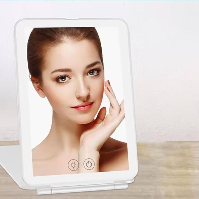 卓上鏡 三面鏡 女優ミラー 折りたたみ 拡大鏡 3倍 鏡 ライト付き < 女性ファッション 卓上鏡 三面鏡 女優ミラー 折りたたみ 拡大鏡 3倍 鏡 ライト付き < 女性ファッションの