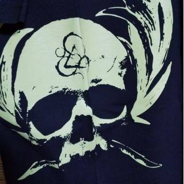 ロックT / バンドT コヒード・アンド・カンブリア Tシャツ 未使用 L < 男性ファッション  ロックT / バンドT コヒード・アンド・カンブリア Tシャツ 未使用 L < 男性ファッションの