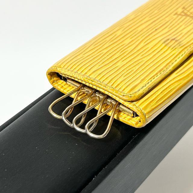 LOUIS VUITTON ルイヴィトン M63829 エピ ミュルティクレ4 4連 キーケース 鍵入れ レディース メンズ < ブランド LOUIS VUITTON ルイヴィトン M63829 エピ ミュルティクレ4 4連 キーケース 鍵入れ レディース メンズ < ブランドの