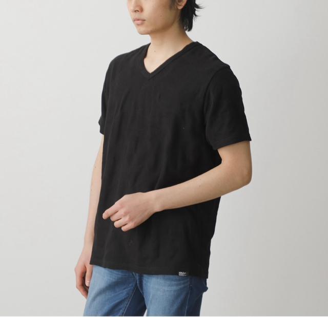 定価3,300円●シャドウカモVネックTシャツ【新品未使用】AZUL dy moussy men's●ブラック黒 < ブランド  定価3,300円●シャドウカモVネックTシャツ【新品未使用】AZUL dy moussy men's●ブラック黒 < ブランドの