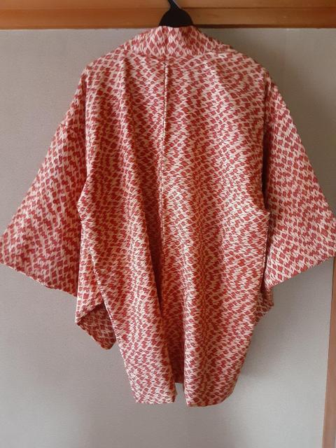 着物 羽織 レトロ 赤 柄 和服 きもの 呉服 羽織り 大正 < 女性ファッション  着物 羽織 レトロ 赤 柄 和服 きもの 呉服 羽織り 大正 < 女性ファッションの