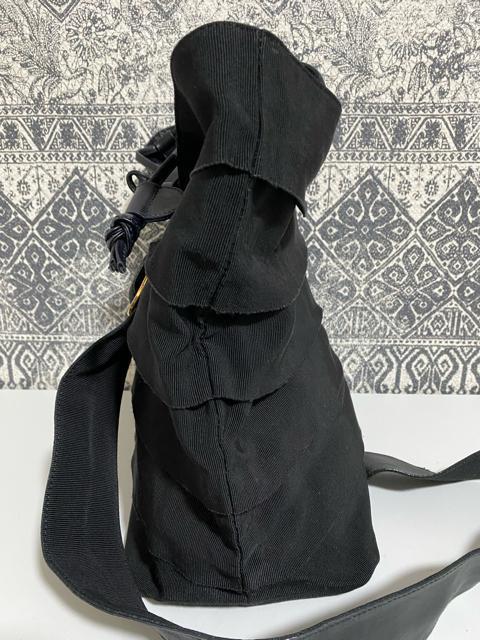 【中古】フェラガモ ヴァラ キャンバス×レザー ショルダーバッグ 肩掛けかばん < ブランド  【中古】フェラガモ ヴァラ キャンバス×レザー ショルダーバッグ 肩掛けかばん < ブランドの