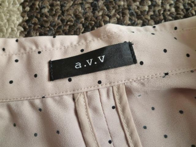 美品☆a.v.v(アー・ヴェ・ヴェ)ドット柄コート☆ < ブランド 美品☆a.v.v(アー・ヴェ・ヴェ)ドット柄コート☆ < ブランドの