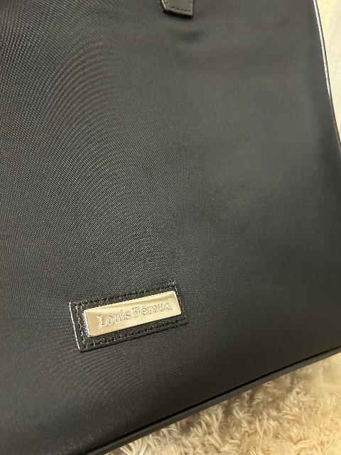 ViLouis FerandYrWlXobN