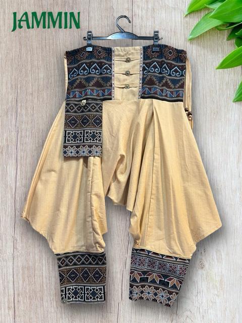 モン族刺繍柄生地付きサルエル忍者パンツ ベージュ アジアン エスニック 個性派 < 男性ファッション モン族刺繍柄生地付きサルエル忍者パンツ ベージュ アジアン エスニック 個性派 < 男性ファッションの