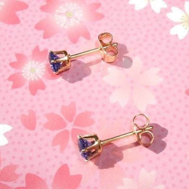 送料無料 即買い:ゴールドカラー サージカルステンレスブルーCZピアス(5mm < 女性アクセサリー/時計  送料無料 即買い:ゴールドカラー サージカルステンレスブルーCZピアス(5mm < 女性アクセサリー/時計の