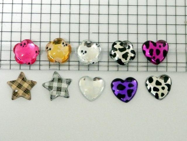 デコ電手芸パーツ 15mmチェックスカル柄星ハート花形 計20個 < 香水/コスメ/ネイル デコ電手芸パーツ 15mmチェックスカル柄星ハート花形 計20個 < 香水/コスメ/ネイルの