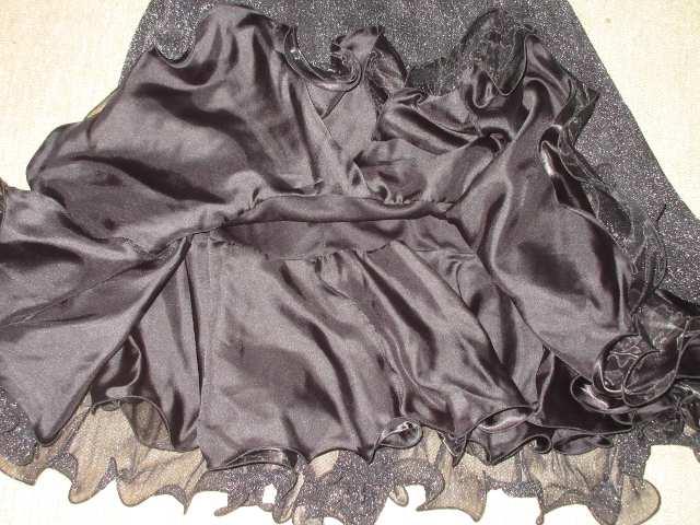 レース*裾フリル*刺繍*ロング丈ドレスワンピース(ブラック) < 女性ファッション レース*裾フリル*刺繍*ロング丈ドレスワンピース(ブラック) < 女性ファッションの