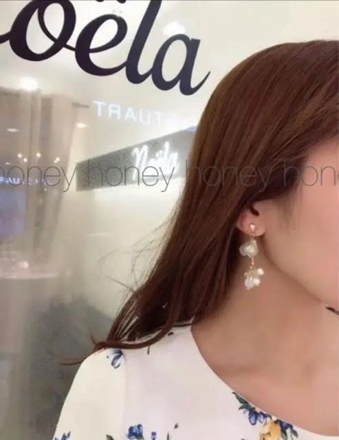 限定SALE●雑誌掲載●定価3,850円●Noelaノエラ●スウィングカラーフラワーピアス●ホワイト×ゴールド < ブランド  限定SALE●雑誌掲載●定価3,850円●Noelaノエラ●スウィングカラーフラワーピアス●ホワイト×ゴールド < ブランドの