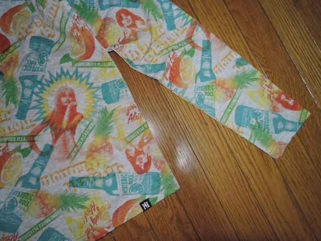 新品 HYSTERIC GLAMOUR ヒステリックグラマー 総柄ガール ジップ パーカー S 薄手 カットソー パイン レモン < ブランド  新品 HYSTERIC GLAMOUR ヒステリックグラマー 総柄ガール ジップ パーカー S 薄手 カットソー パイン レモン < ブランドの