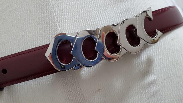 正規美 レア カルティエ 5連ロゴ コンビネーションCバックル レザーベルト 赤×黒 81~94 調節可 クラシックラグジュアリー < ブランド  正規美 レア カルティエ 5連ロゴ コンビネーションCバックル レザーベルト 赤×黒 81~94 調節可 クラシックラグジュアリー < ブランドの