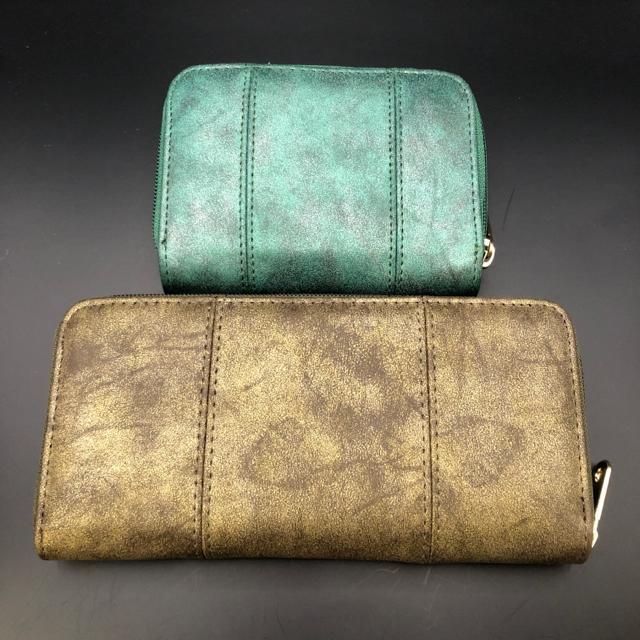 即決 VIVID ESSE 長財布 二つ折り財布 2個セット < 女性ファッション  即決 VIVID ESSE 長財布 二つ折り財布 2個セット < 女性ファッションの