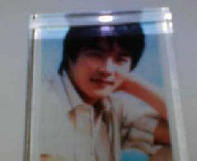 クオン・サンウ写真入りクリスタル製置物 < タレントグッズ  クオン・サンウ写真入りクリスタル製置物  < タレントグッズの