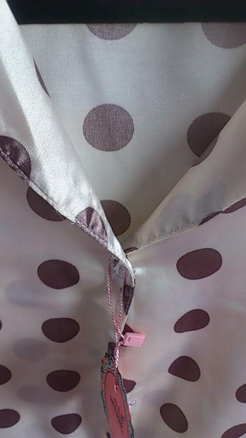 フリーサイズ!ツルツル素材!シルク風!半袖シャツ型!ナイトウェアー! < 女性ファッション  フリーサイズ!ツルツル素材!シルク風!半袖シャツ型!ナイトウェアー! < 女性ファッションの