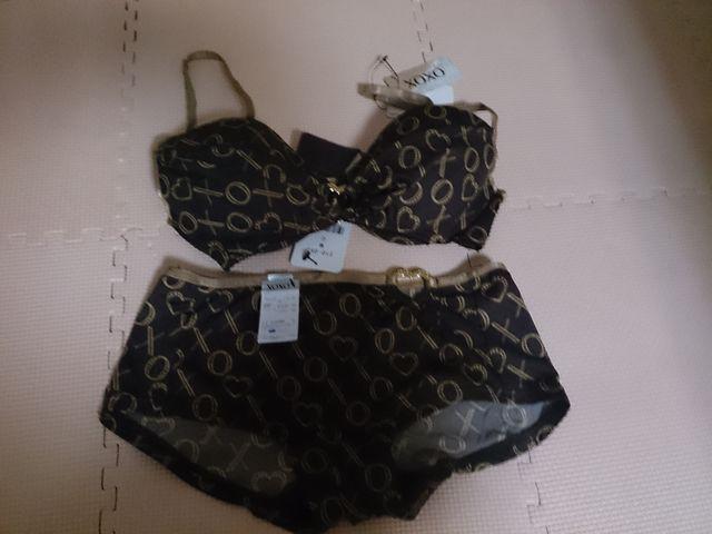 Vi XOXO uE~x[W   t@bV 