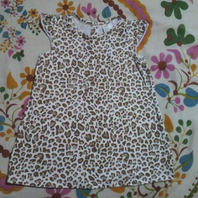 キッズH&M/エイチアンドエムレオパ・豹柄 ワンピース 90p < ブランド キッズH&M/エイチアンドエムレオパ・豹柄 ワンピース 90p < ブランドの