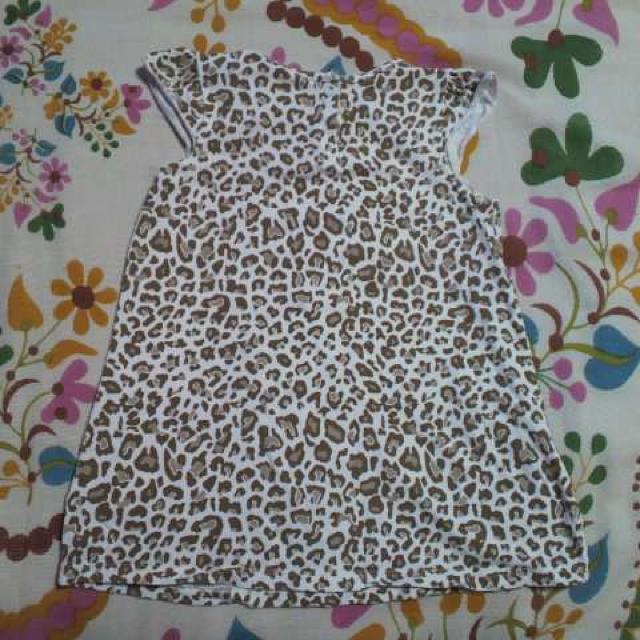 キッズH&M/エイチアンドエムレオパ・豹柄 ワンピース 90p < ブランド キッズH&M/エイチアンドエムレオパ・豹柄 ワンピース 90p < ブランドの