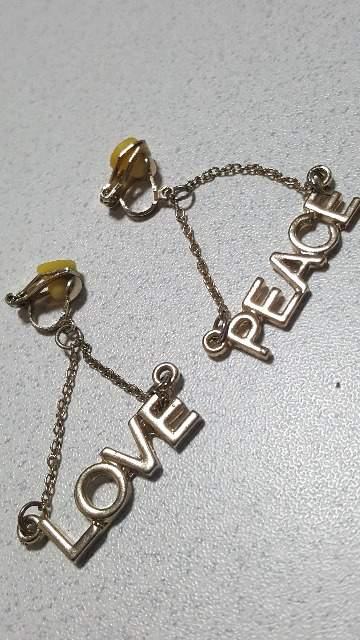 LOVE&PEACE★イヤリング★美品です! < 女性アクセサリー/時計  LOVE&PEACE★イヤリング★美品です! < 女性アクセサリー/時計の