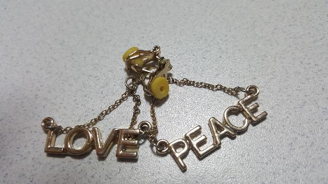 LOVE&PEACE★イヤリング★美品です! < 女性アクセサリー/時計  LOVE&PEACE★イヤリング★美品です! < 女性アクセサリー/時計の