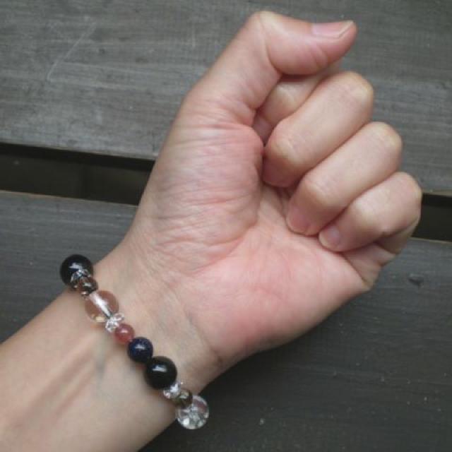 オニキスxゴールドストーンxモスコバイトブレスレット 天然石 パワーストーン < 女性アクセサリー/時計 オニキスxゴールドストーンxモスコバイトブレスレット 天然石 パワーストーン < 女性アクセサリー/時計の