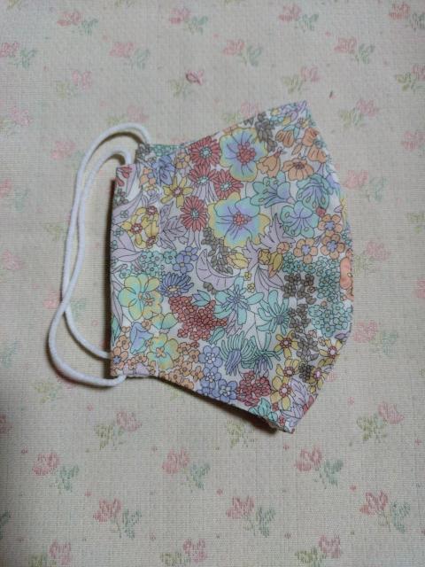 【送料無料】ハンドメイド 大人用マスク 小さめ リバティ柄 < ペット/手芸/園芸 【送料無料】ハンドメイド 大人用マスク 小さめ リバティ柄 < ペット/手芸/園芸の