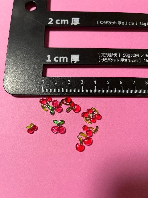 さくらんぼパーツ < 香水/コスメ/ネイル さくらんぼパーツ < 香水/コスメ/ネイルの