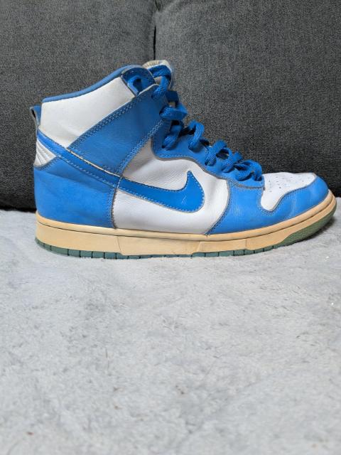NIKE �_���N HIGH UNC 1999�N�� �z���C�g�~�J�����C�i�u���[ �� �j���t�@�b�V������ 