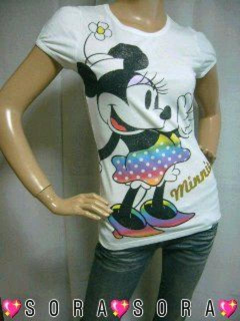 ディズニー【ミニー】可愛い♪カラフルレインボー フロントミッキー ネック裏地ミニーロゴプリントTシャツ < 女性ファッション  ディズニー【ミニー】可愛い♪カラフルレインボー フロントミッキー ネック裏地ミニーロゴプリントTシャツ  < 女性ファッションの