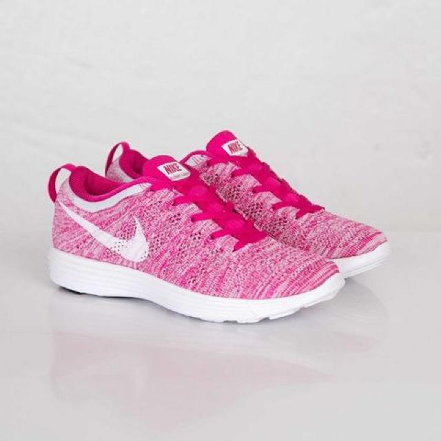 NIKE WMNS FLYKNIT TRAINER FIREBERRY 28.5cm sN   uh 