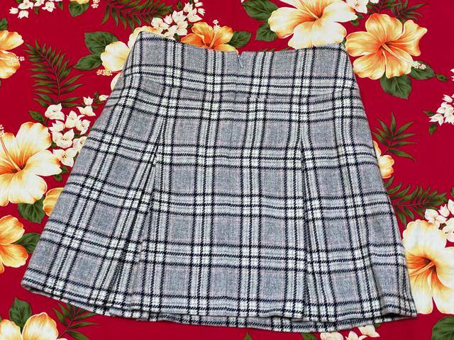 レストローズ☆可愛い薄グレー☆チェックスカート☆ラメ入り☆ < ブランド  レストローズ☆可愛い薄グレー☆チェックスカート☆ラメ入り☆ < ブランドの