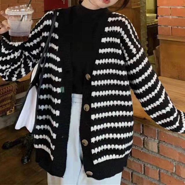 送料無料 新品 配色ボーダー柄ニットカーディガンVネック < 女性ファッション  送料無料 新品 配色ボーダー柄ニットカーディガンVネック < 女性ファッションの
