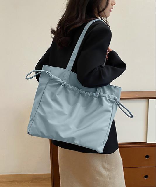 送料無料 新品 トートバッグ 大容量 A4 肩掛けバッグ < 女性ファッション  送料無料 新品 トートバッグ 大容量 A4 肩掛けバッグ < 女性ファッションの