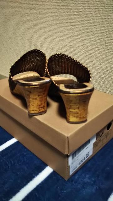 ☆ウエッジソール編み込みサンダル☆超美品 < 女性ファッション  ☆ウエッジソール編み込みサンダル☆超美品 < 女性ファッションの