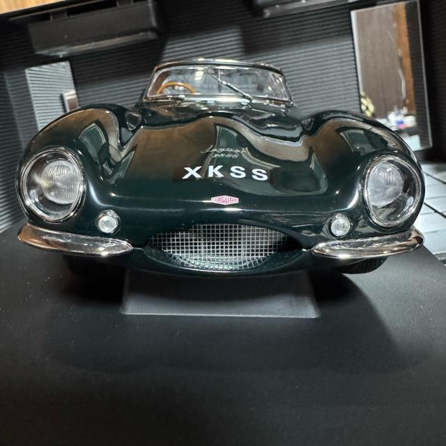  Wi I[gA[g 1/18 WK[XK-SS O[  zr[ 