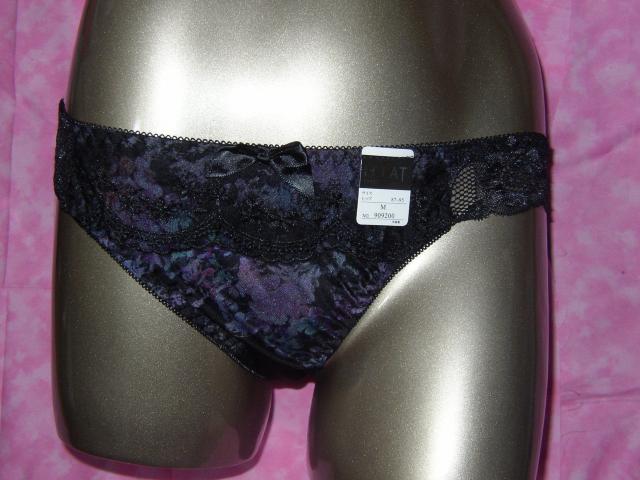 ブラックレース使いと花柄 D70Mワイヤー入り < 女性ファッション  ブラックレース使いと花柄 D70Mワイヤー入り < 女性ファッションの