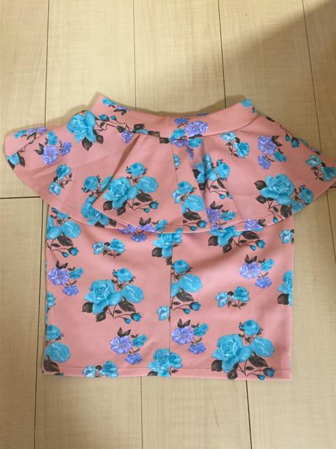 ペプラムタイトミニスカ★ピンクバラ柄🌹S〜M < 女性ファッション  ペプラムタイトミニスカ★ピンクバラ柄🌹S〜M < 女性ファッションの