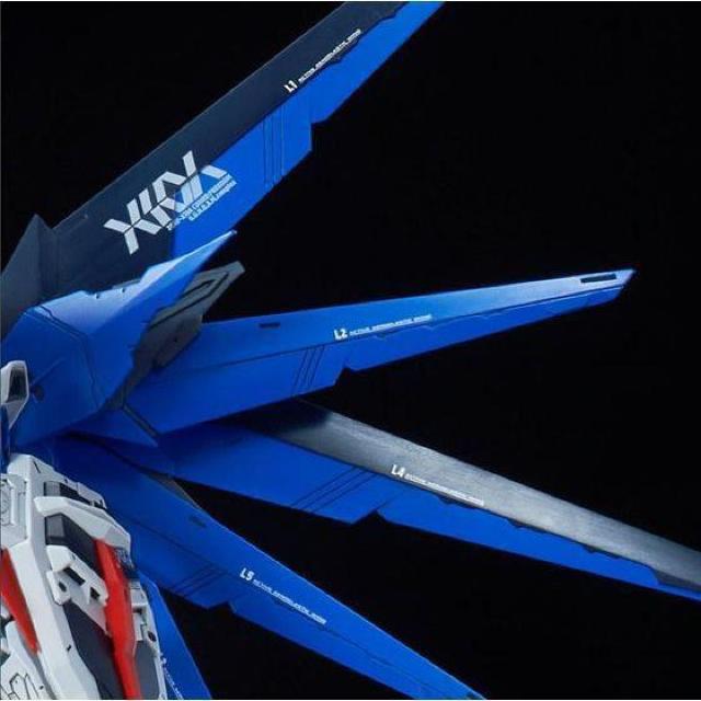 MG 1/100 フリーダムガンダム Ver.2.0 & 拡張エフェクトセット < ホビー  MG 1/100 フリーダムガンダム Ver.2.0 & 拡張エフェクトセット < ホビーの