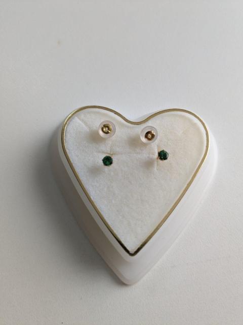 グリーンガーネットのピアスK18 < 女性アクセサリー/時計  グリーンガーネットのピアスK18 < 女性アクセサリー/時計の