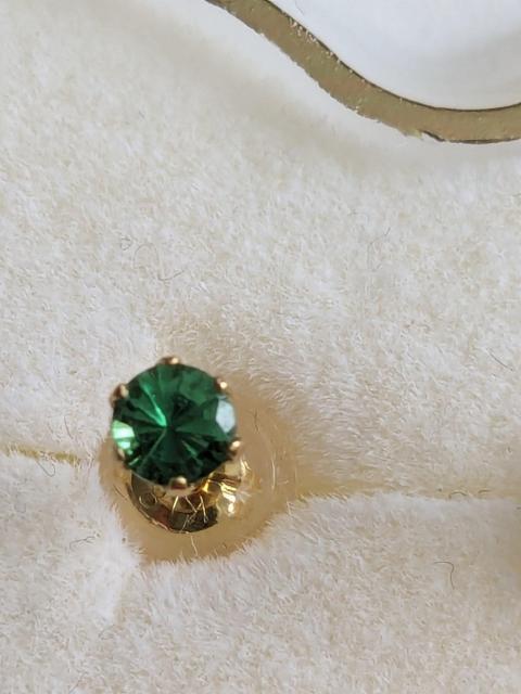 グリーンガーネットのピアスK18 < 女性アクセサリー/時計  グリーンガーネットのピアスK18 < 女性アクセサリー/時計の