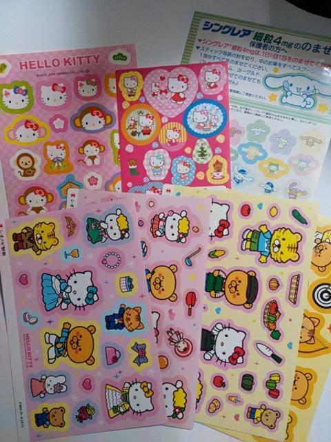 レア非売品 ハローキティ シナモロールなど シール7枚セット < インテリア/ライフ  レア非売品 ハローキティ シナモロールなど シール7枚セット  < インテリア/ライフの